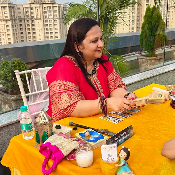 Best Tarot Card Reader in Mumbai